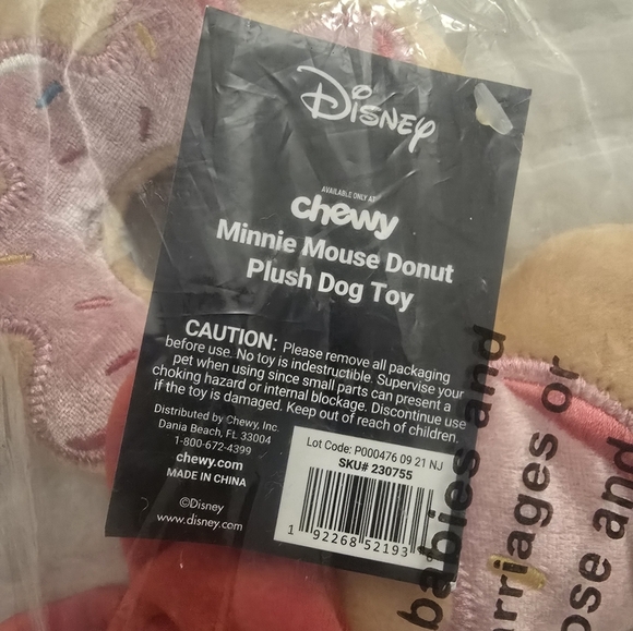 Minnie Mouse Donut Plush Toy - Picture 2 of 4